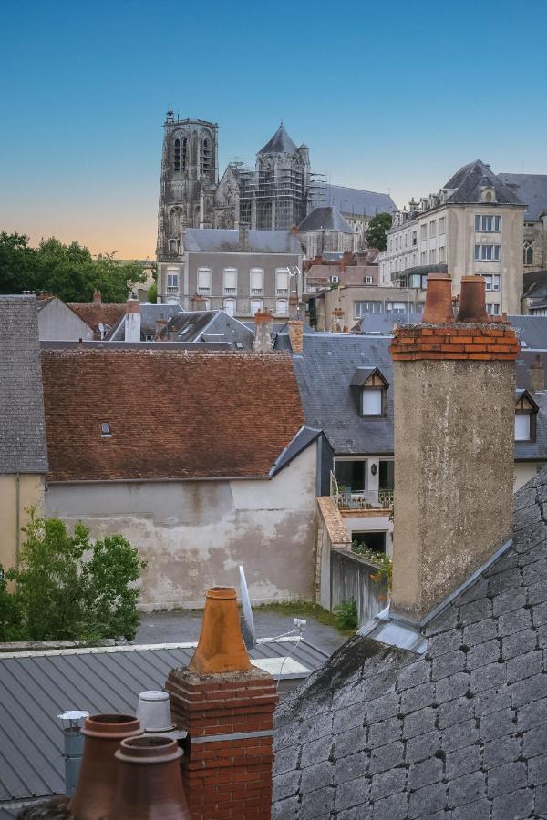 Vue Sur La Cathedrale - Au Coeur De Bourges Lejlighed Eksteriør billede